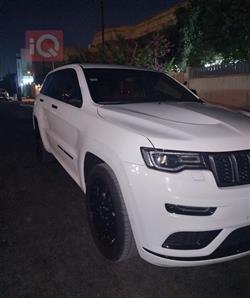 جیپ گراند شیرۆکی